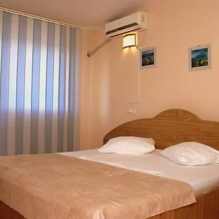 Konukevi Andronic 3*