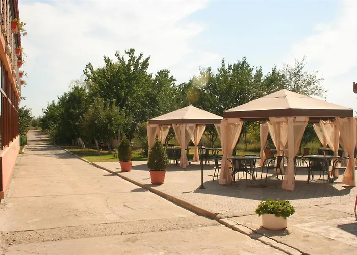 בית הארחה Andronic