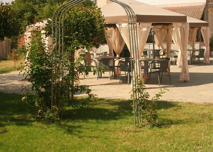 בית הארחה Andronic